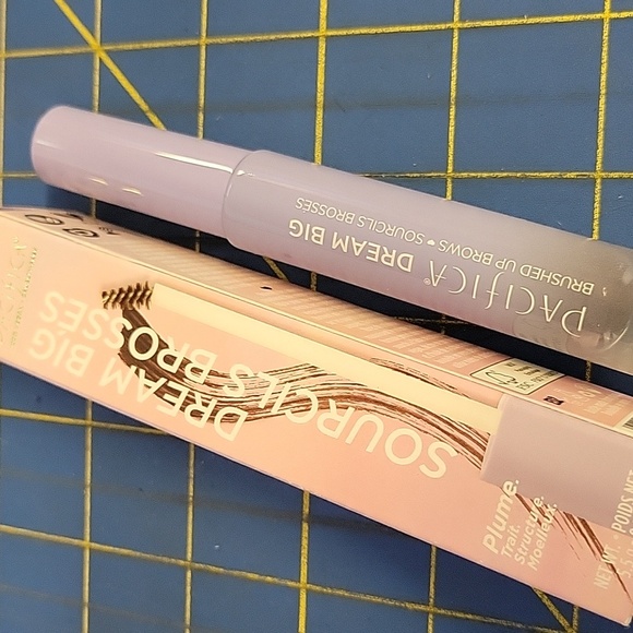 Pacifica Dream Big Brow Gel Dark Medium Feather 5.5g New In Box - Picture 4 of 6